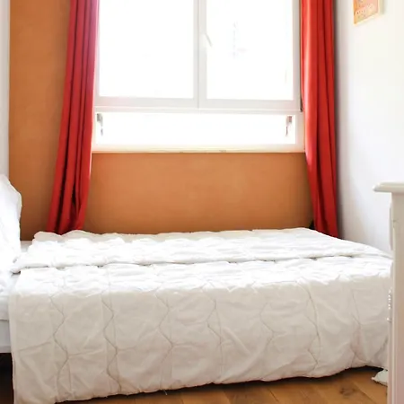 2 Bedrooms With Beautiful Garden Apartmán *