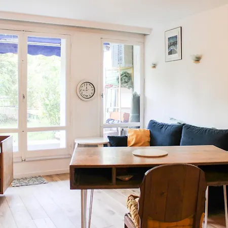Apartmán 2 Bedrooms With Beautiful Garden *